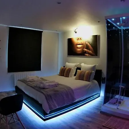 Spa Privatif Love Room, Le Hammam Et Bulles, Chez Nuits Chartraines Chartres Exterior photo