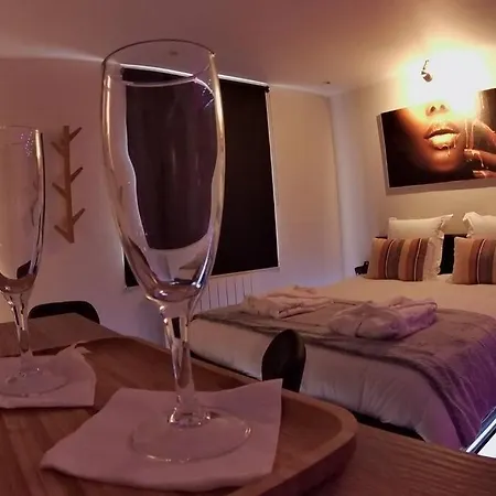 Spa Privatif Love Room, Le Hammam Et Bulles, Chez Nuits Chartraines Chartres Exterior photo