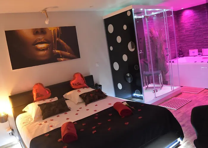 Spa Privatif Love Room, Le Hammam Et Bulles, Chez Nuits Chartraines