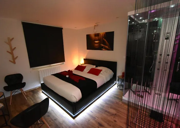 Spa Privatif Love Room, Le Hammam Et Bulles, Chez Nuits Chartraines