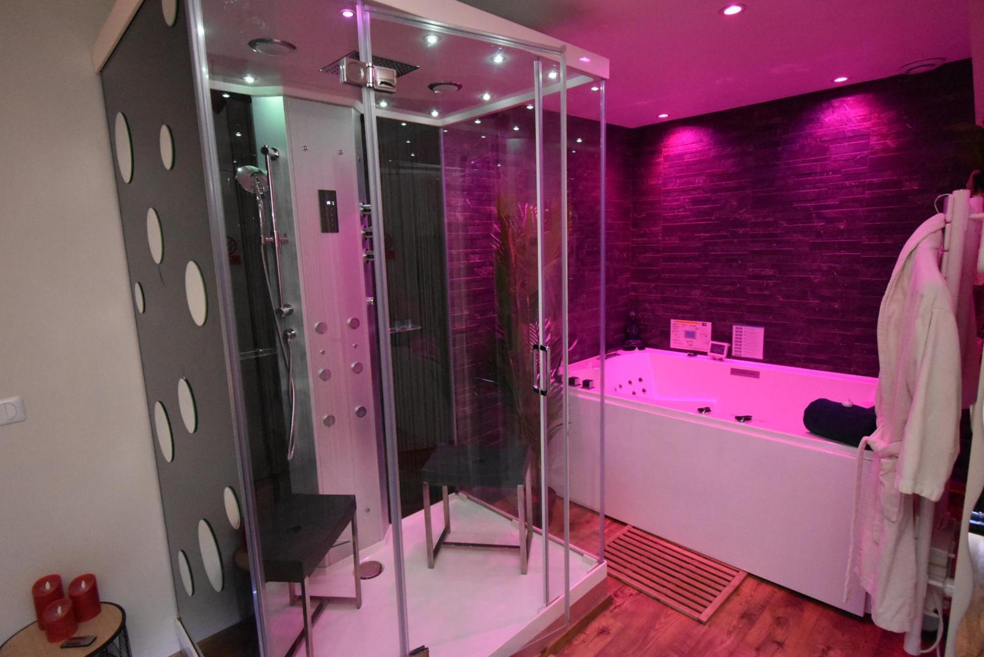 Apartment Privatif Room, Le Hammam Et Bulles, Chez Nuits Chartraines